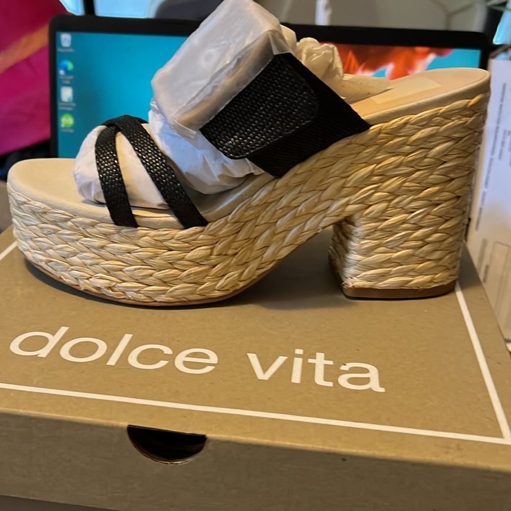 Dolce Vita Edwina Raffia Sandal in Onyx Sz 8 NEW
